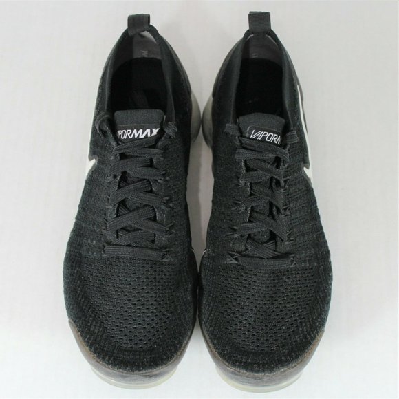 Nike Air VaporMax Flyknit 2 Black White M606 - Picture 2 of 8